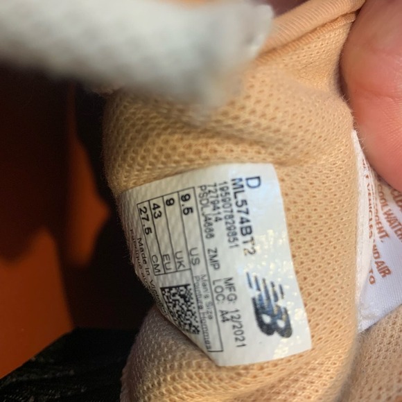 New Balance 574 Mens Shoes 9.5 Wheat ML574BT2 Mesh and Suede - Picture 6 of 6